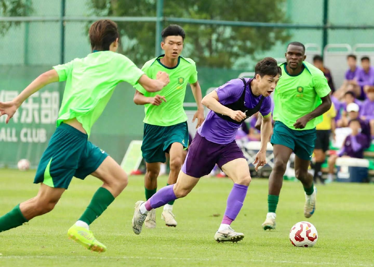 包含中超赛程吃紧,埃因霍温赛前内部沟通,话题不断,球队文化再被提及的词条-3377平台