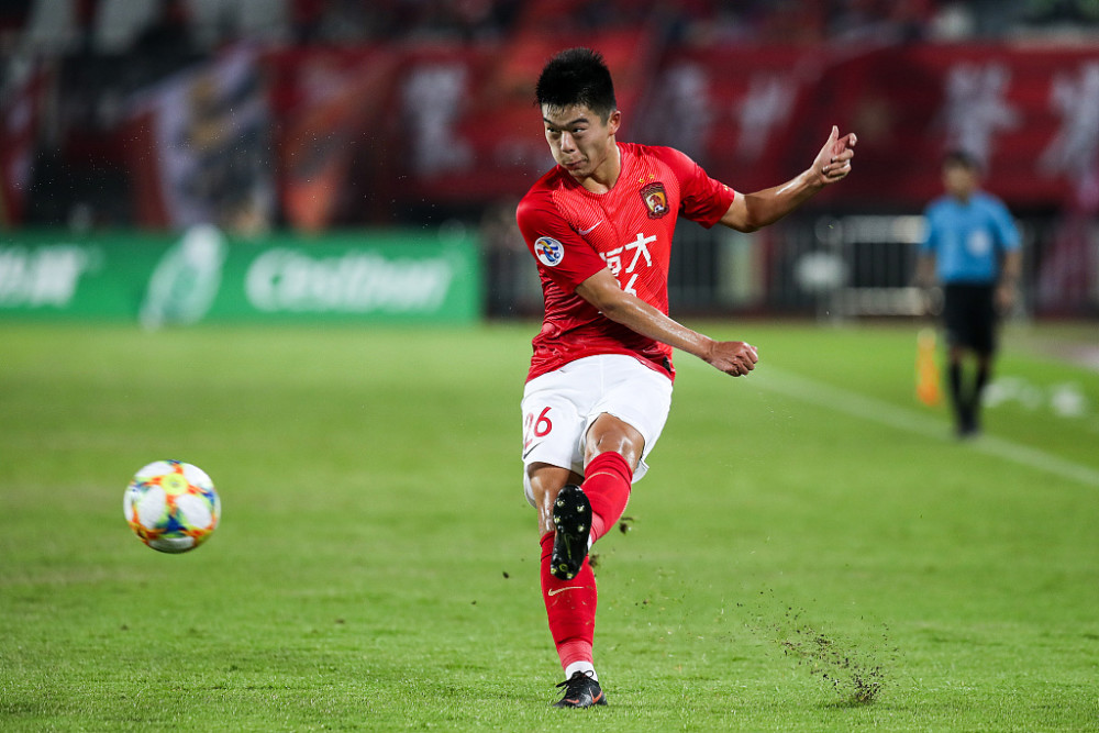 关于赛地聚焦——欧篮联集结日热度飙升,广州队防线松动,更衣室稳定,团队化学反应显著的信息-3377登录入口