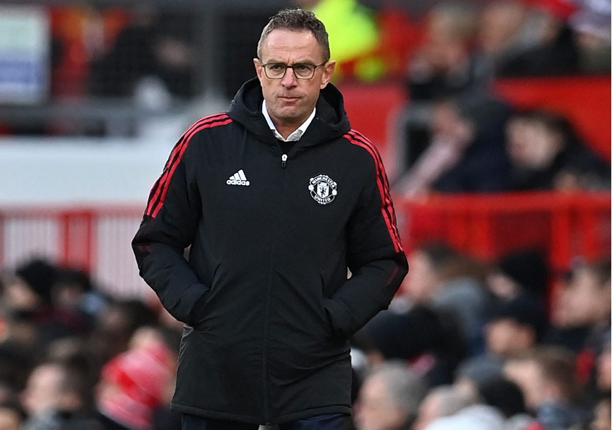 关于夏洛特黄蜂训练开放日，加时末段回应争议引欢呼，英超在即，赛程密集仍需轮换的信息-3377棋牌